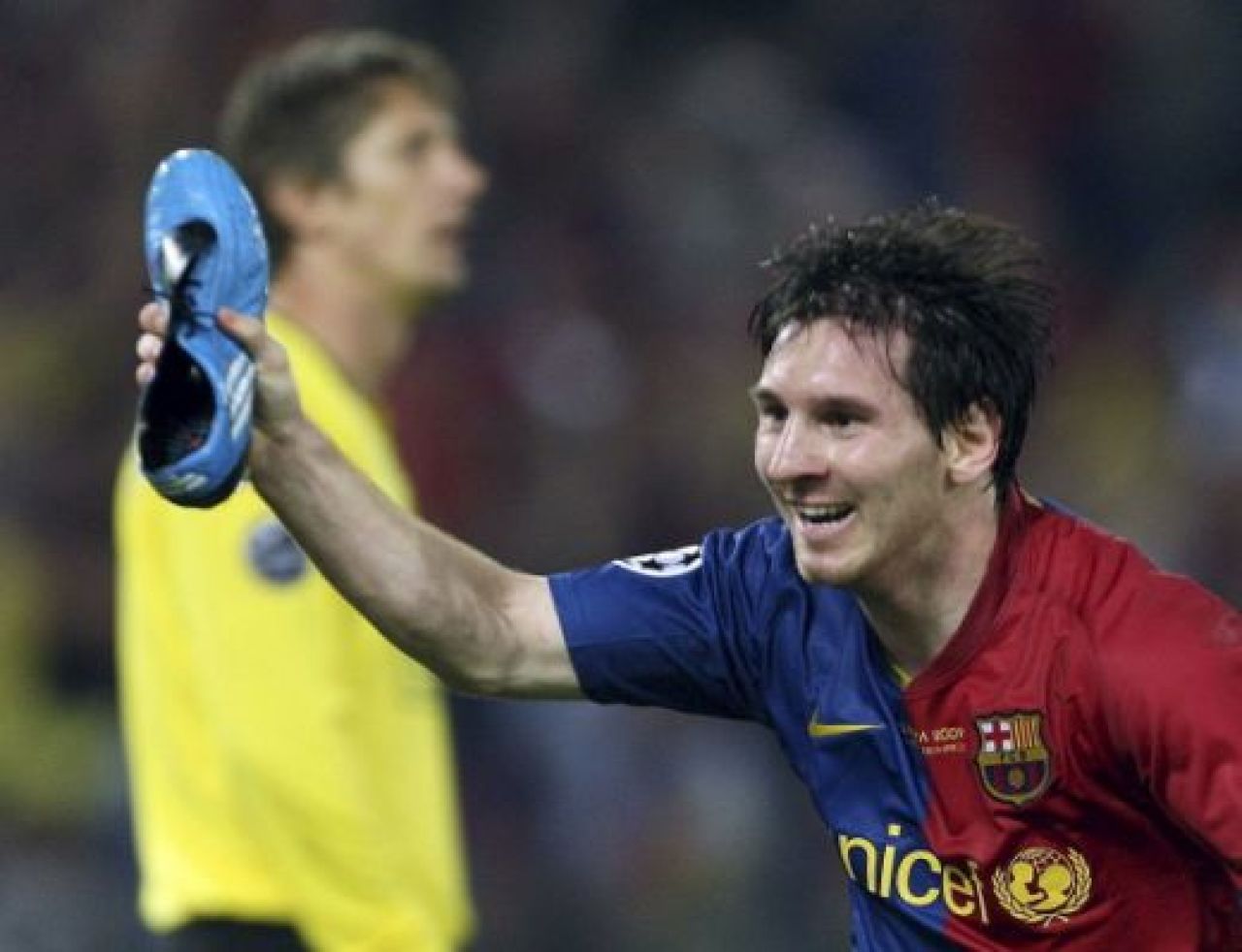 Mai tare decat Platini! Messi a castigat