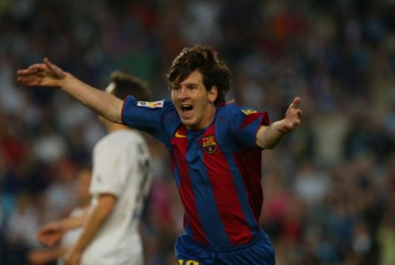 Mai tare decat Platini! Messi a castigat
