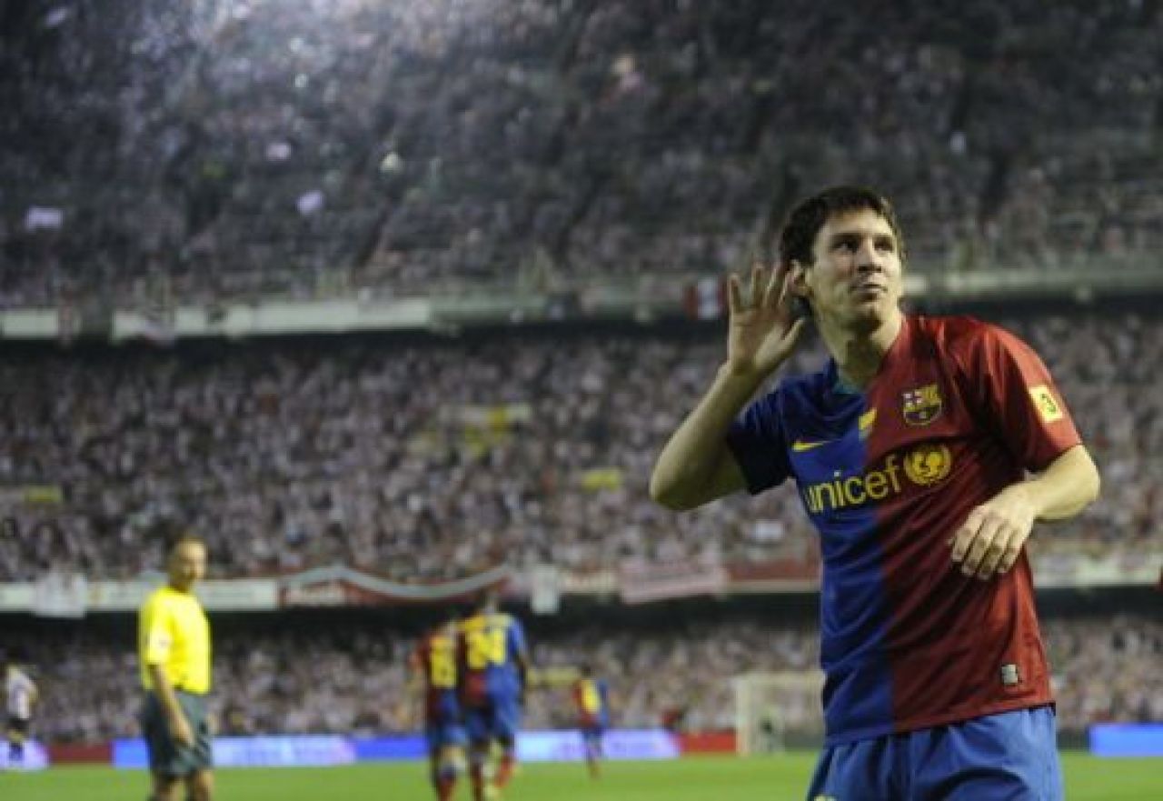 Mai tare decat Platini! Messi a castigat
