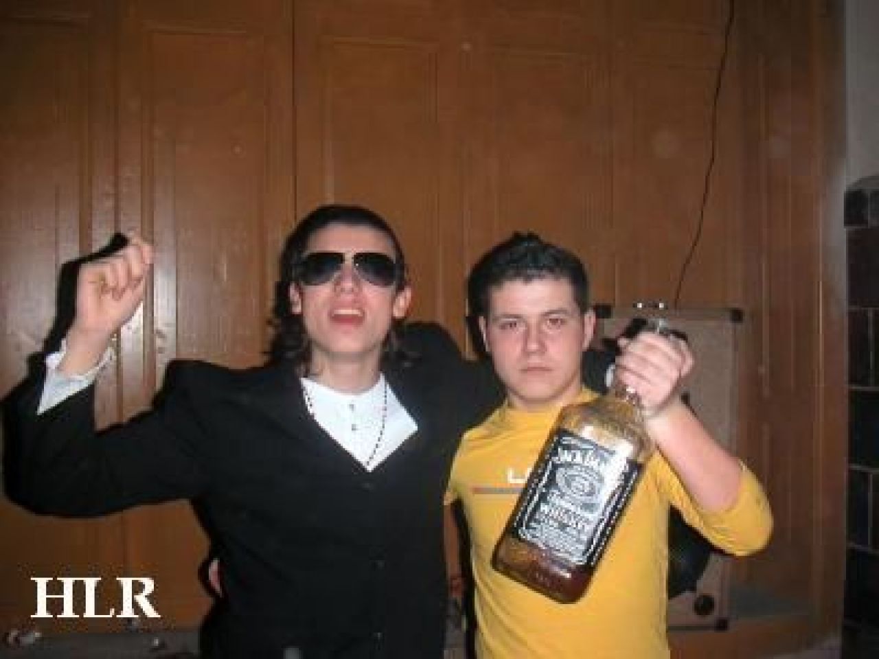 FOTO Sburlea pozeaza gol pe Internet! VEZI cum face reclama la whisky! :)_1