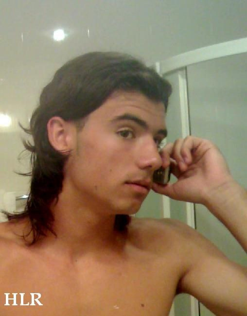 FOTO Sburlea pozeaza gol pe Internet! VEZI cum face reclama la whisky! :)_7