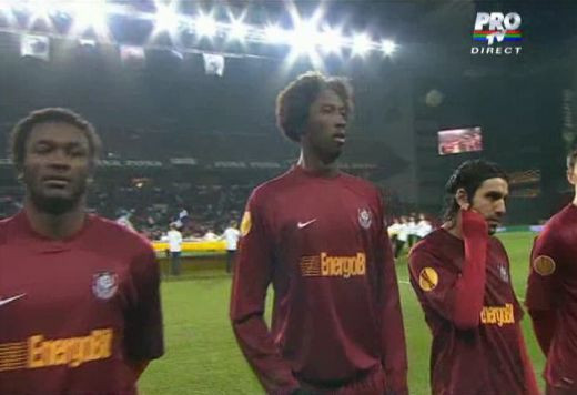 FOTO Traore i-a speriat pe danezi cu noua sa frizura!_4