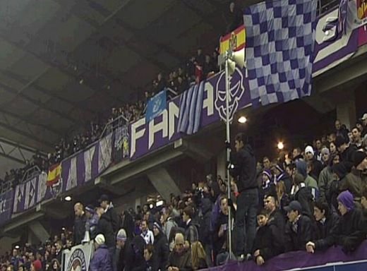 FOTO Ultrasii austrieci au invadat terenul la Austria Viena - Bilbao!_3