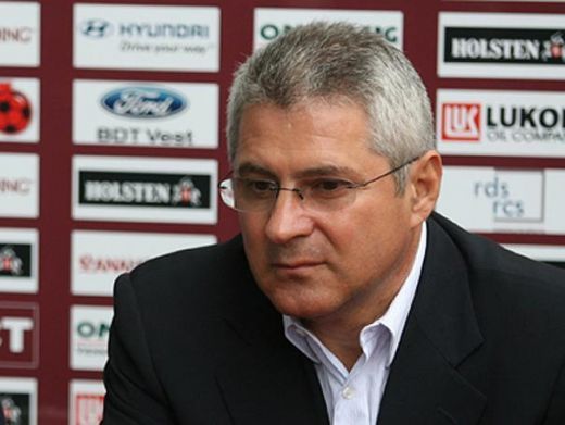 Imagini NEBUNE in Giulesti! Spadacio, aproape de bataie pe teren, teroare la portile stadionului_4