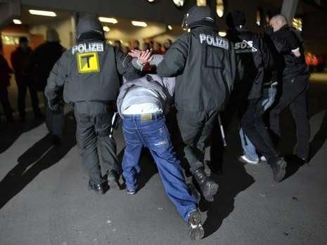 HAOS la Stuttgart inainte de Urziceni! Fanii i-au amenintat cu MOARTEA pe jucatori! Babbel a fost demis_8