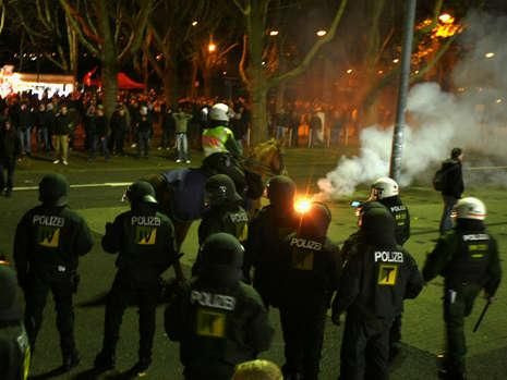 HAOS la Stuttgart inainte de Urziceni! Fanii i-au amenintat cu MOARTEA pe jucatori! Babbel a fost demis_12