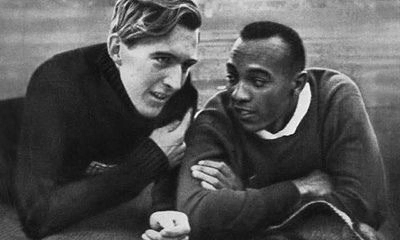 TOP 10 cele mai EMOTIONANTE MOMENTE de la Jocurile Olimpice!_3