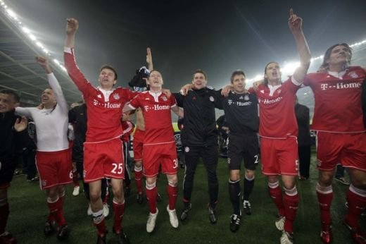 VIDEO Singura echipa adusa in genunchi si la victorii! Bayern, din nou in genunchi in fata fanilor!_2