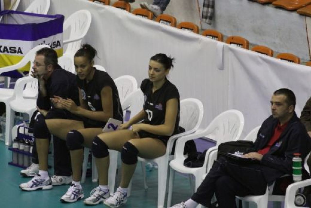 Metal Galati s-a topit in duelul cu cele mai sexy voleibaliste din lume!_8