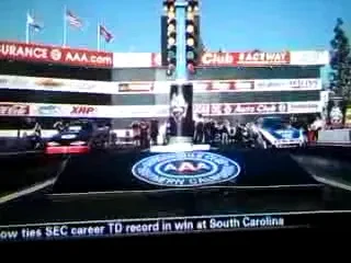 VIDEO / INCREDIBIL: cum sa trisezi moartea la 320 de km/h!