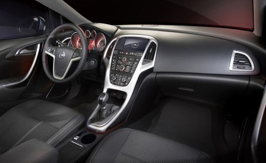 50975 de oameni au votat: Opel Astra este CEA MAI TARE masina a anului!_6