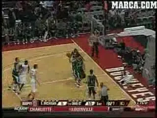 VIDEO HORROR! Si-a fracturat 2 vertebre! Asa si-a distrus spatele&nbsp;marea speranta din NBA!