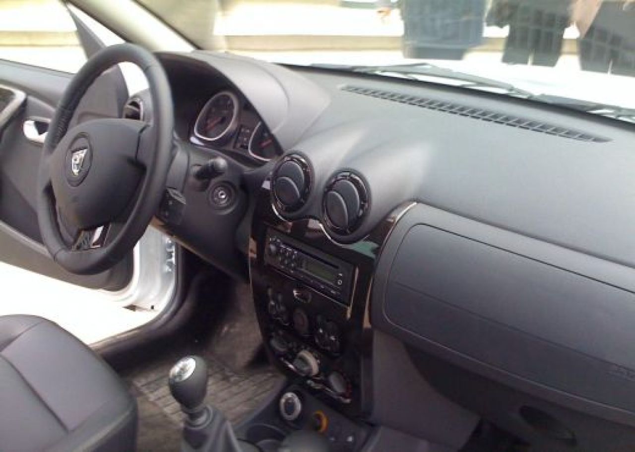 Primele imagini cu interiorul Daciei Duster! BONUS: Primul Duster TUNAT!_9