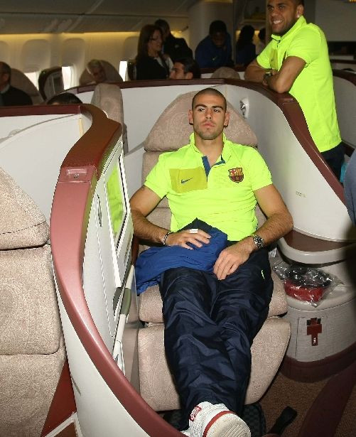 VIDEO / Barca, mai importanta ca un sef de stat la Abu Dhabi! Vezi cum au fost primiti Messi si Ibra:_14