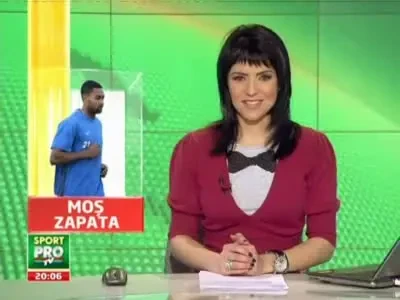 Mos Craciun in alb si rosu!&nbsp;VEZI cine aduce cadourile la Steaua!