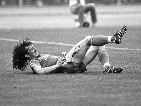 Cele mai GROAZNICE 12 accidentari din istoria fotbalului! VIDEO:_5