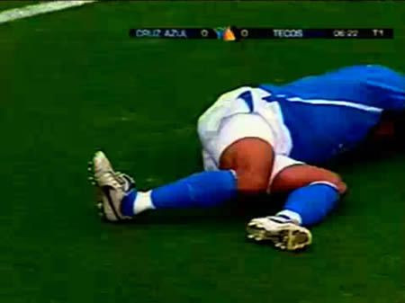 Cele mai GROAZNICE 12 accidentari din istoria fotbalului! VIDEO:_4