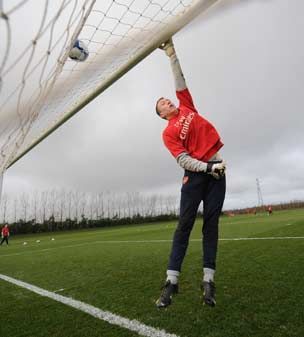 FOTO! Legile lui Wenger: Cele 3 lucruri INTERZISE in vestiarul juniorilor lui Arsenal!_3