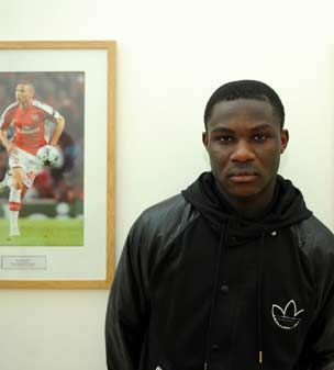 FOTO! Legile lui Wenger: Cele 3 lucruri INTERZISE in vestiarul juniorilor lui Arsenal!_9