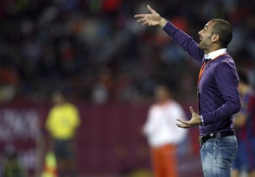 VIDEO Ilie Balaci, egal cu cea mai buna echipa din istorie! Al Kazma 1-1 Barcelona!_27