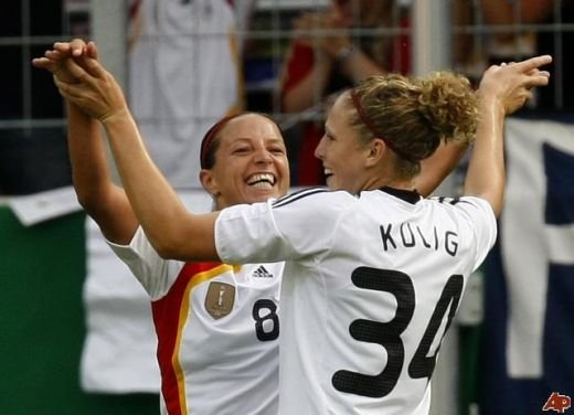 Messi din fotbalul feminin! Marta, cea mai buna jucatoare din 2009! VEZI un SUPER GOL:_8