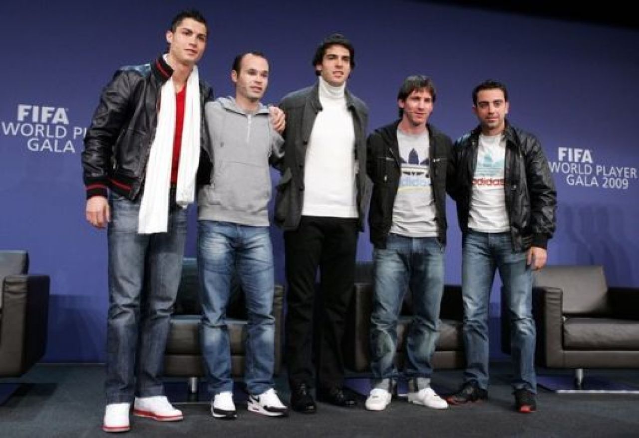 El este REGELE! Messi a castigat trofeul FIFA World Player 2009:_32