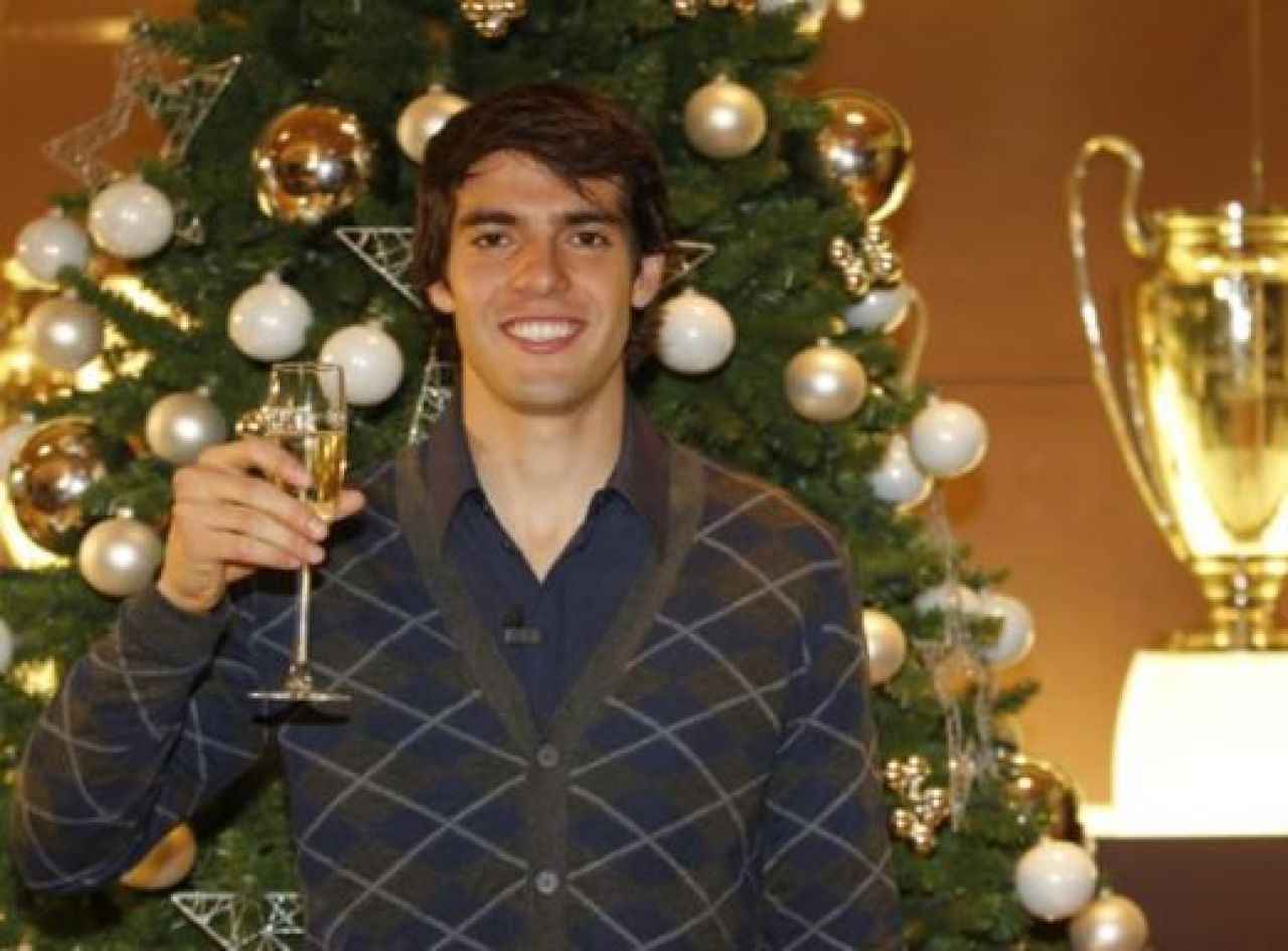 FOTO si VIDEO / Ronaldo, Kaka si Raul iti ureaza