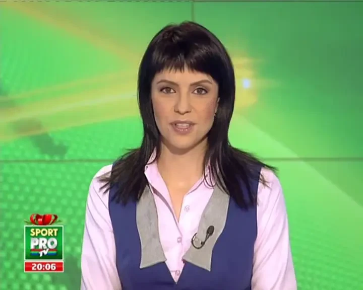 Fetita infiata de Rotariu a suferit 24 de interventii chirurgicale si inca nu isi poate folosi mainile si un picior!