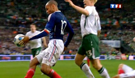 Mutu alaturi de Zidane in TOP 11 EXEMPLE NEGATIVE din FOTBAL!_7