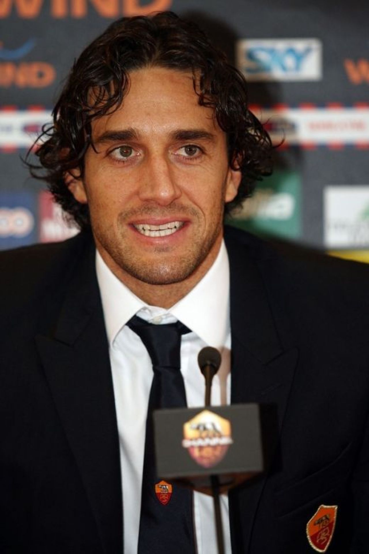 FOTO: Luca Toni a fost prezentat oficial la Roma!_3
