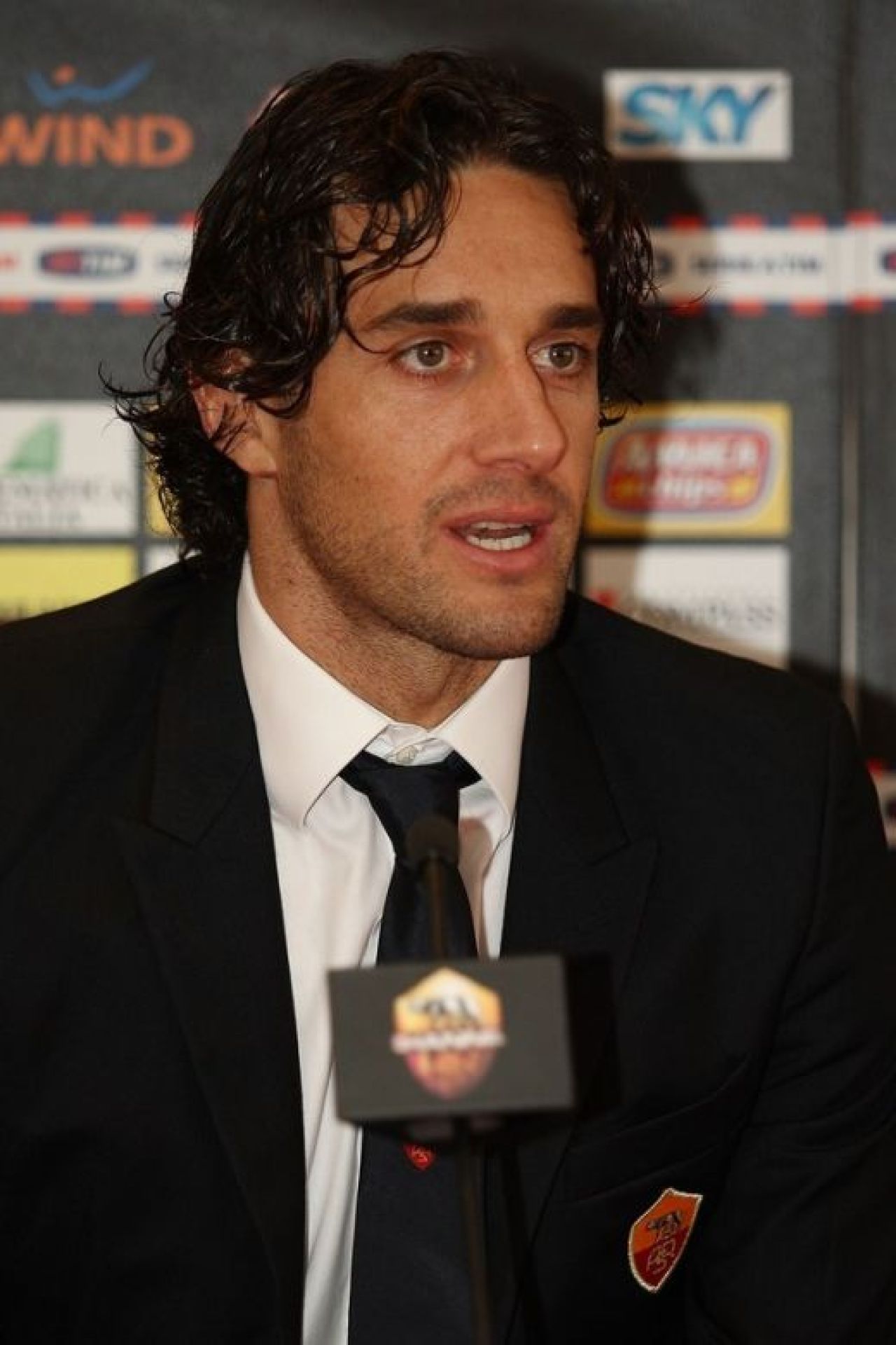 FOTO: Luca Toni a fost prezentat oficial la Roma!_6