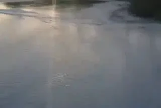 TARE! Vezi cum un Airbag face ditamai gaura in gheata! VIDEO: