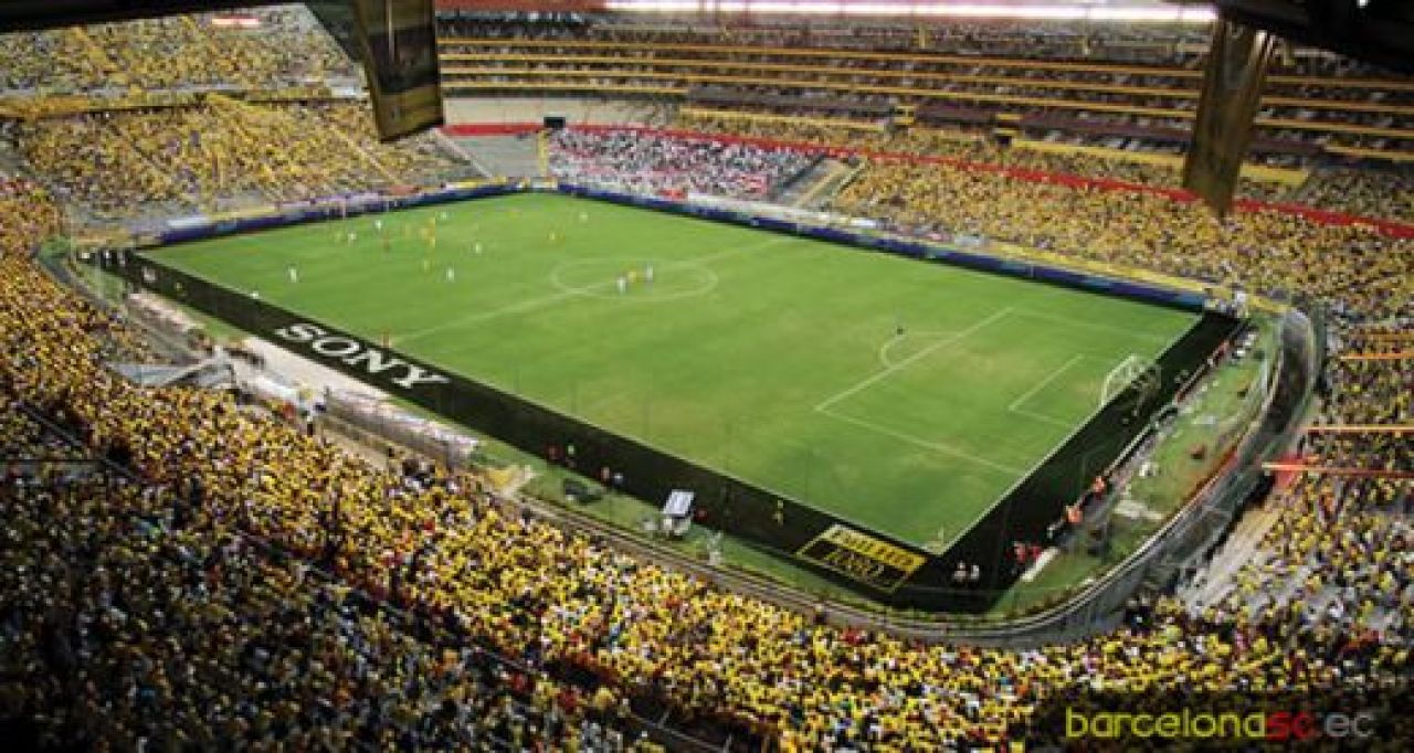 De la Bernabeu la Estadio Azteca. Vezi TOP 10 cele mai mari STADIOANE DE FOTBAL_8