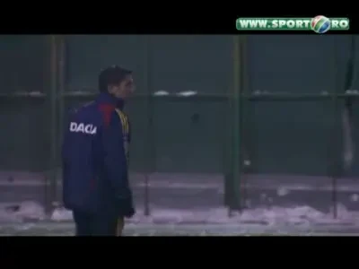 Mircea si Razvan Lucescu au jucat fotbal la -10 grade! VEZI cine a castigat!
