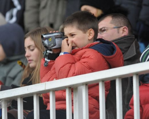 VIDEO / Starurile Barcei s-au antrenat la spital! Messi i-a vizitat pe copiii bolnavi_23