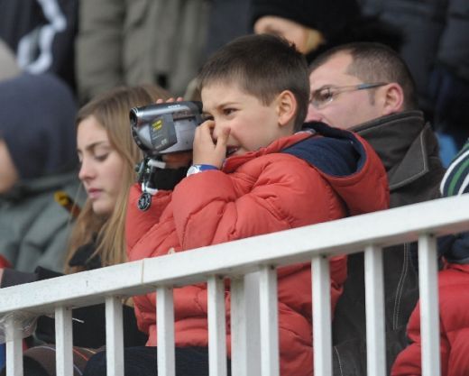 VIDEO / Starurile Barcei s-au antrenat la spital! Messi i-a vizitat pe copiii bolnavi_23