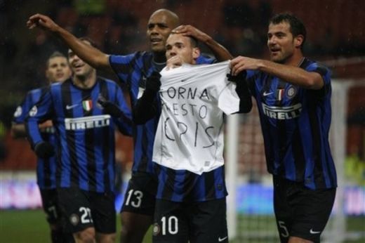 FOTO Sneijder a dat goluri pentru Chivu: