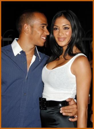 Lewis Hamilton s-a despartit de