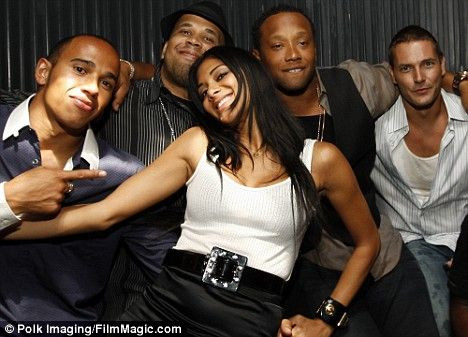 Lewis Hamilton s-a despartit de 