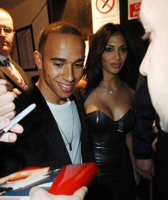 Lewis Hamilton s-a despartit de 