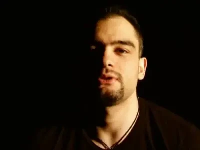 Evenimentul anului 2010: Oncescu se bate cu 300 de oameni!