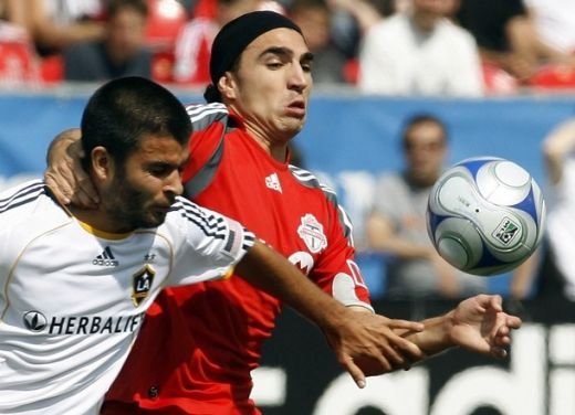 Josh Tudela de la Galaxy vine la Steaua: 