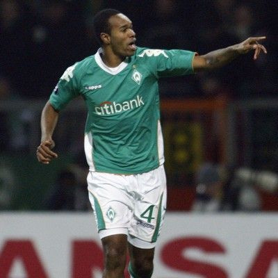 Luis Fabiano, cel mai bun brazilian din Europa! Vezi pe ce loc sunt Ronaldinho si Kaka:_25