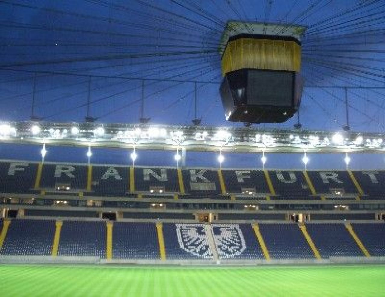 FOTO: Asa ar putea arata stadionul national din 2011!_2
