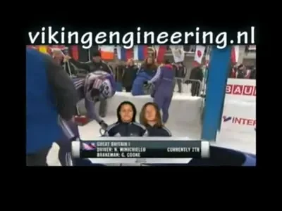 VIDEO In fundul gol pe gheata: vezi ce rusine a patit o sportiva britanica!