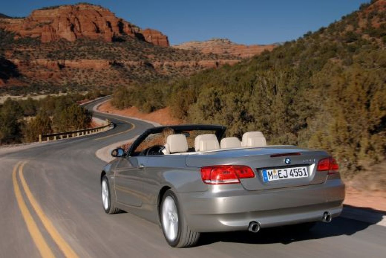 BMW a lansat noua Seria 3 Facelift!_12
