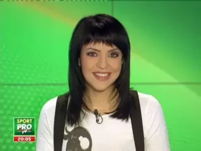 Becali: "Mantea e aia care si-a scos sanul afara? Mie imi place Gina Pistol, Andreea Raicu si Raduleasca!" VIDEO