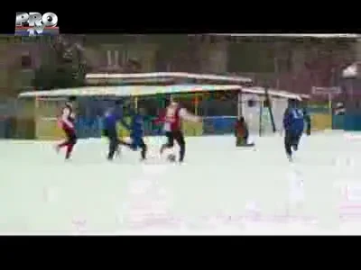 VIDEO N'Doye se descurca de minune ca antrenor! Vezi cum striga la Molinero! :)