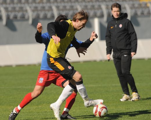 VIDEO! Primul meci cu Jelev si Tudela: Steaua 0-1 Sahtior! Ce SUPER gol a luat Zapata_15