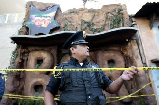 VIDEO: Zguduitor! Salvador Cabanas, impuscat in cap! VEZI imagini din momentul atacului!_5